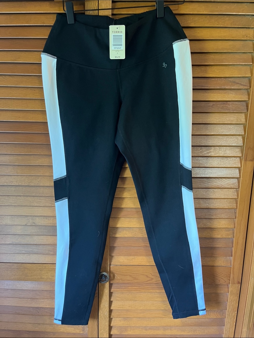 Torrid Black and White Side-Panel Active Leggings NWT Size 0- 12